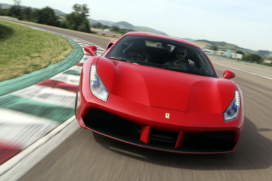  Ferrari 488 GTB 2015 года  (фото 30 из 31)